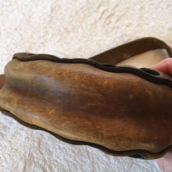 TWO VINTAGE TOOLED LEATHER SMALL CROSSBODY BAGS PURSES - Picture 8 of 9